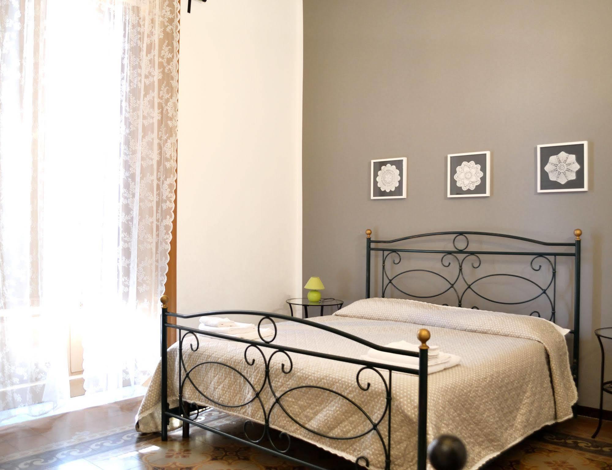 Residenza Di Maggio Bed & Breakfast Palermo Exterior photo